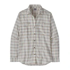 Patagonia Women's Lightweight A/C Buttondown