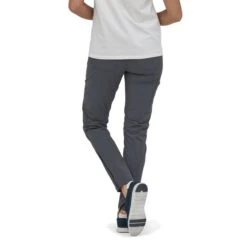 Patagonia Women's Skyline Traveler Pants - Regular -PineTrail Store patagonia womens skyline traveler pants regular 3