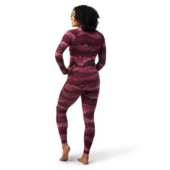 Smartwool Women's Classic Thermal Merino Base Layer Pattern Crew -PineTrail Store smartwool womens classic thermal merino base layer 2