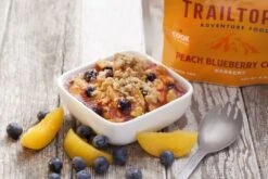Trailtopia Peach Blueberry Crisp -PineTrail Store trailtopia peach blueberry crisp 2