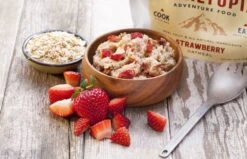 Trailtopia Strawberry Oatmeal -PineTrail Store trailtopia strawberry oatmeal 2