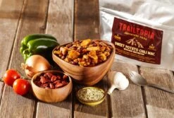 Trailtopia Sweet Potato Chili Mac With Hemp Seed Protein -PineTrail Store trailtopia sweet potato chili mac with hemp seed p 2