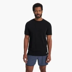 Vuori Men's Tuvalu Tee -PineTrail Store vuori mens tuvalu tee 4