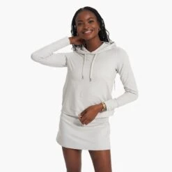 Vuori Women's Halo Essential Hoodie -PineTrail Store vuori womens halo essential hoodie 3