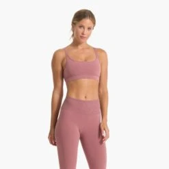 Vuori Women's Mindset Bra -PineTrail Store vuori womens mindset bra 4