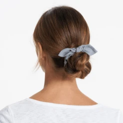 Vuori Women's Tie Scrunchy -PineTrail Store vuori womens tie scrunchy