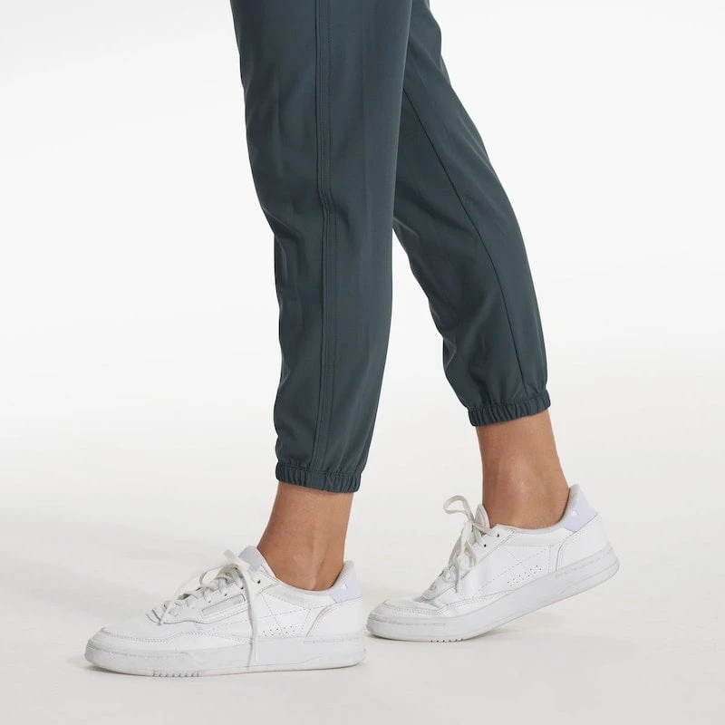 Vuori Women's Weekend Jogger 8 Vuori Women's Weekend Jogger - Image 6