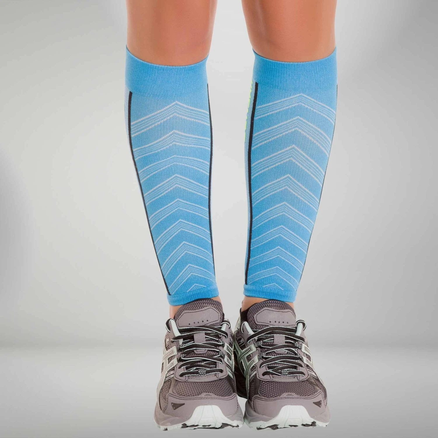 Zensah Featherweight Compression Leg Sleeves 4 Zensah Featherweight Compression Leg Sleeves - Image 2