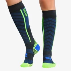 Zensah Featherweight Compression Socks -PineTrail Store zensah featherweight compression socks 3